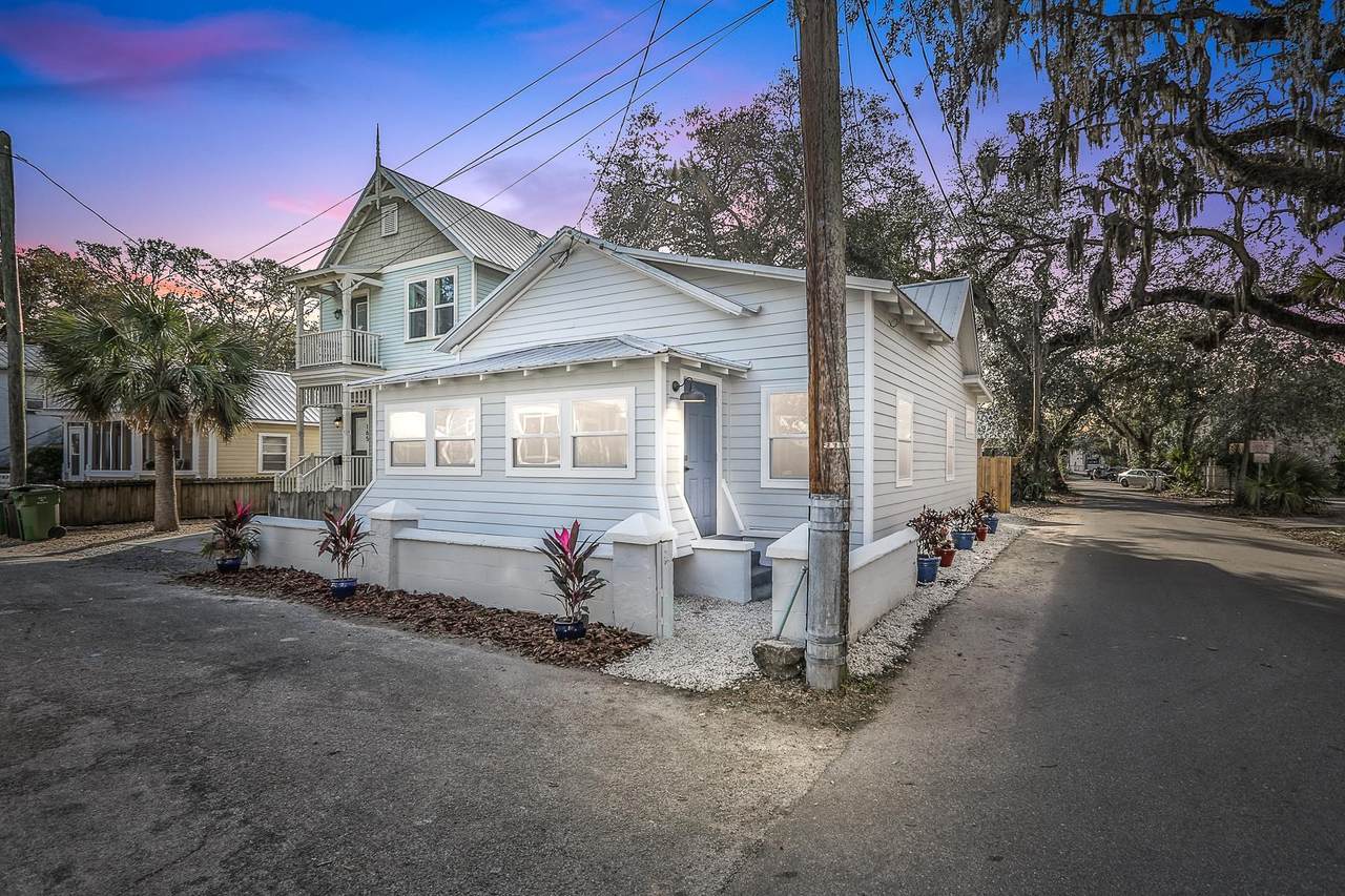 163 School St - Photo 1