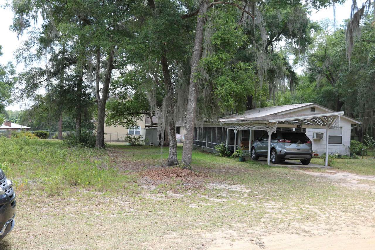 112 Clearwater Rd - Photo 1