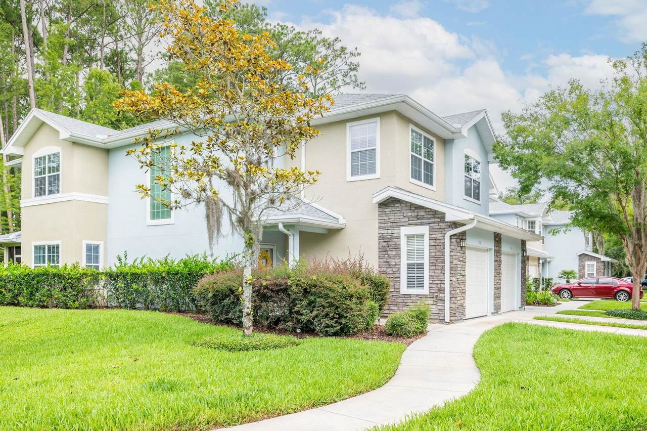 115 Bayberry Circle Unit 301 - Photo 1