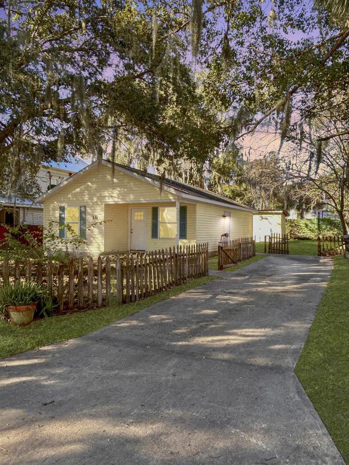 18 Davis Street - Photo 1