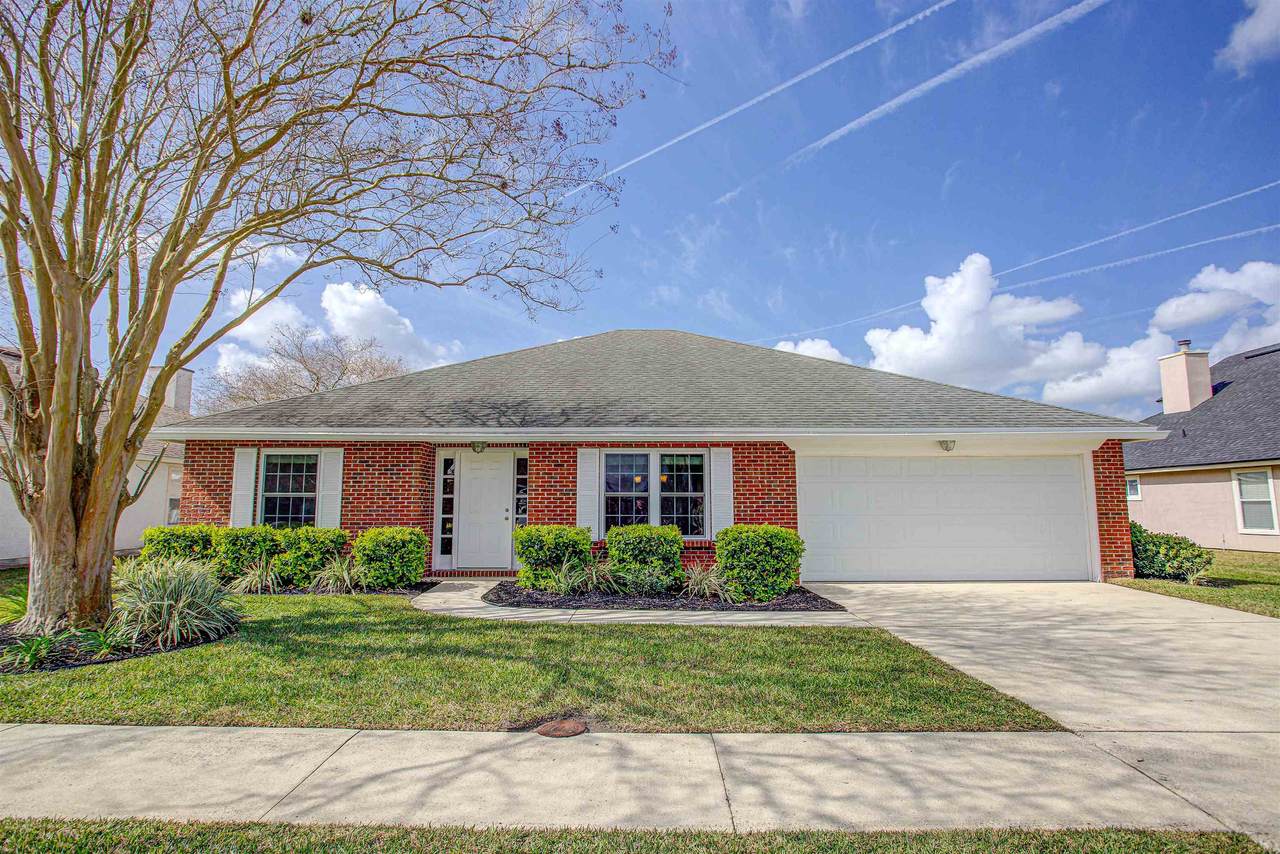 6359 Lake Plantation Dr - Photo 1