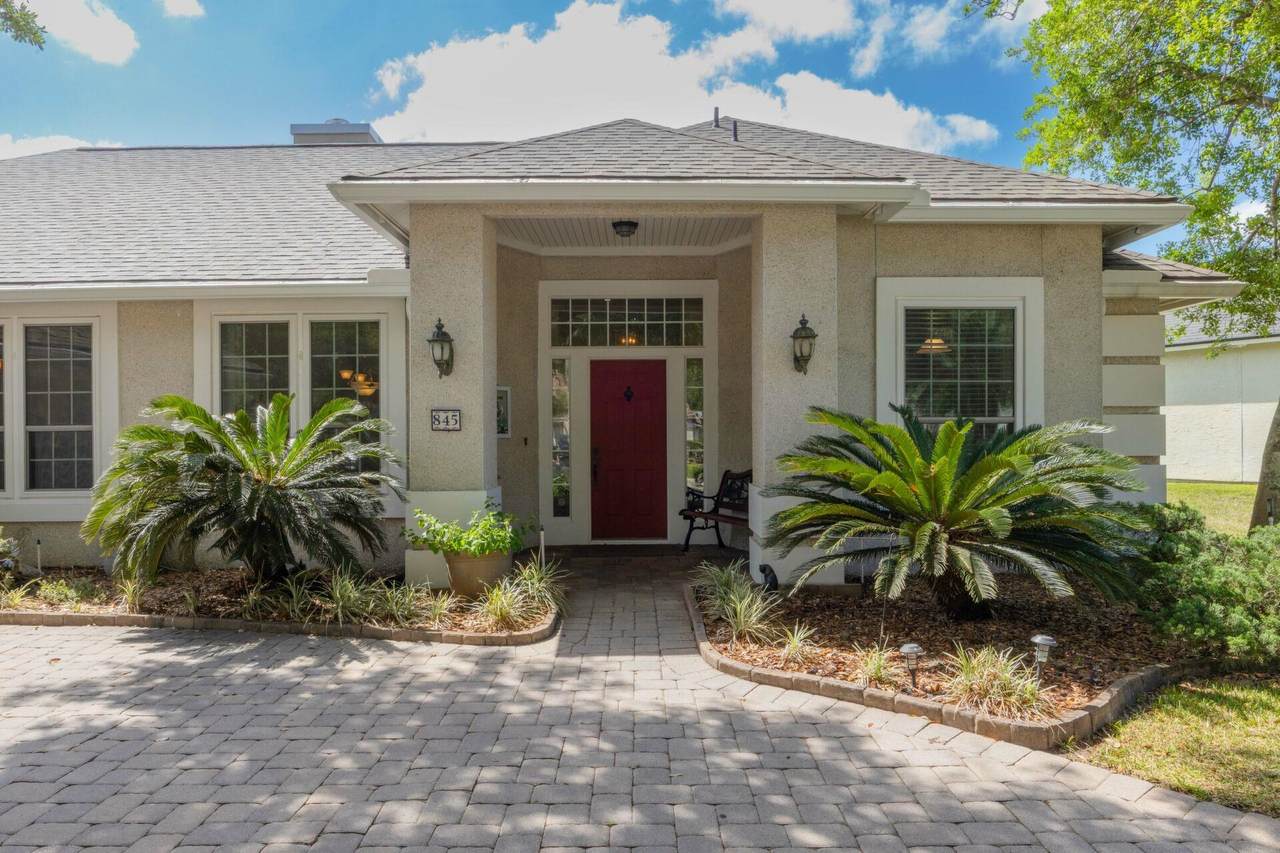 845 Buckeye Lane - Photo 1