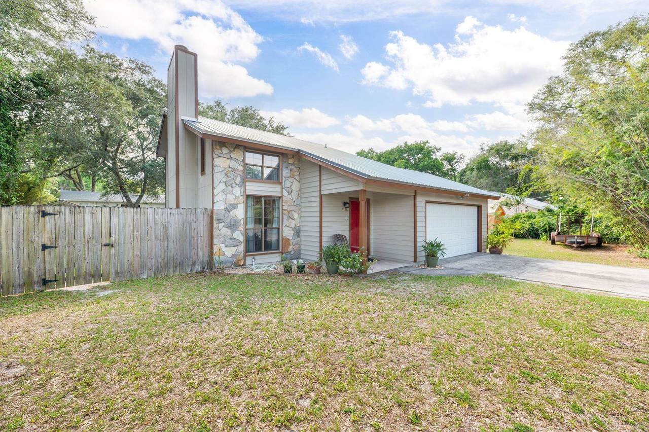 1126 Prince Road - Photo 1