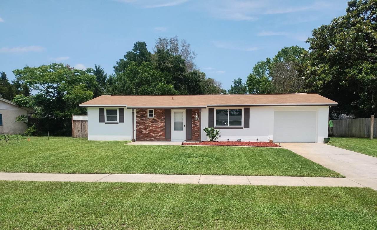 942 Viscaya Drive - Photo 1