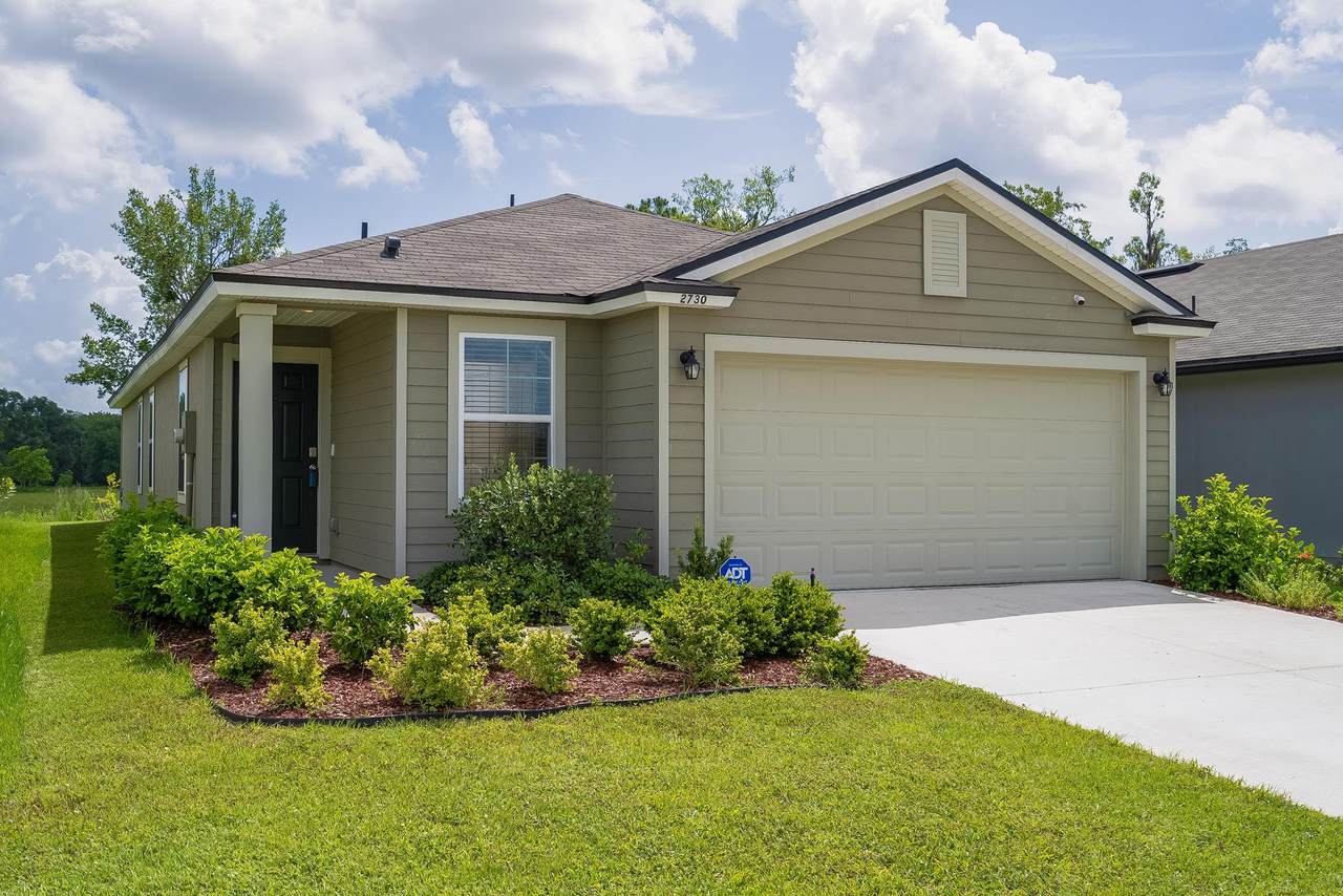 2730 Oak Stream Dr - Photo 1