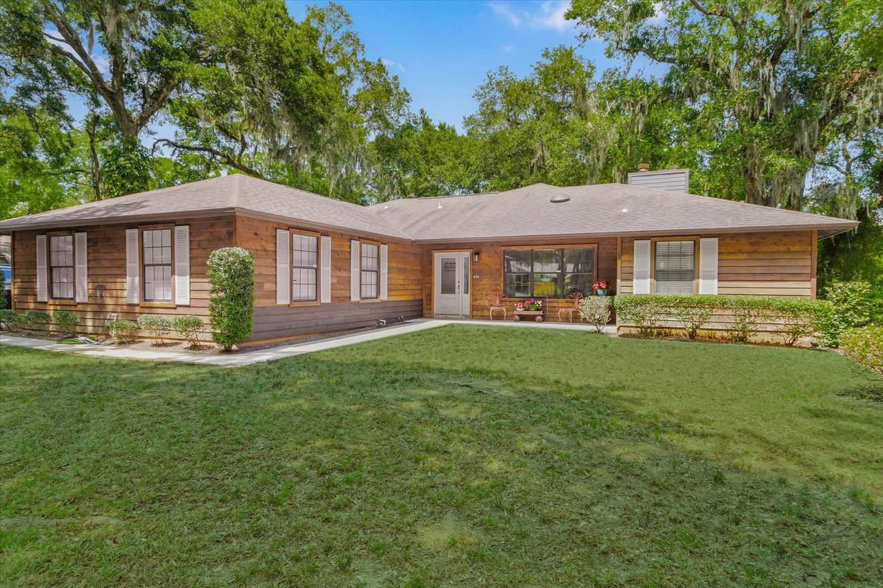 200 Raintree Trl - Photo 1