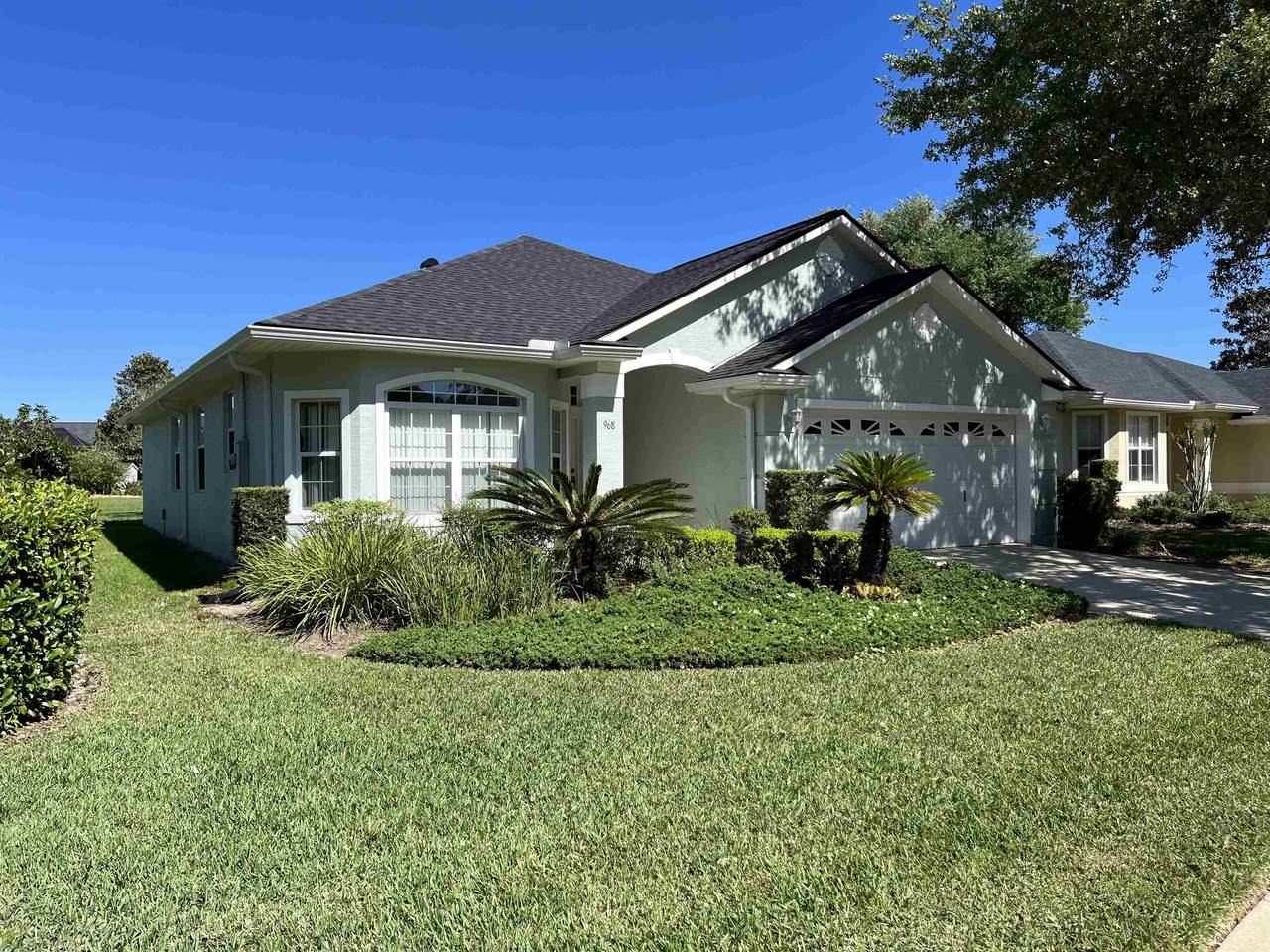 968 Ridgewood Ln - Photo 1