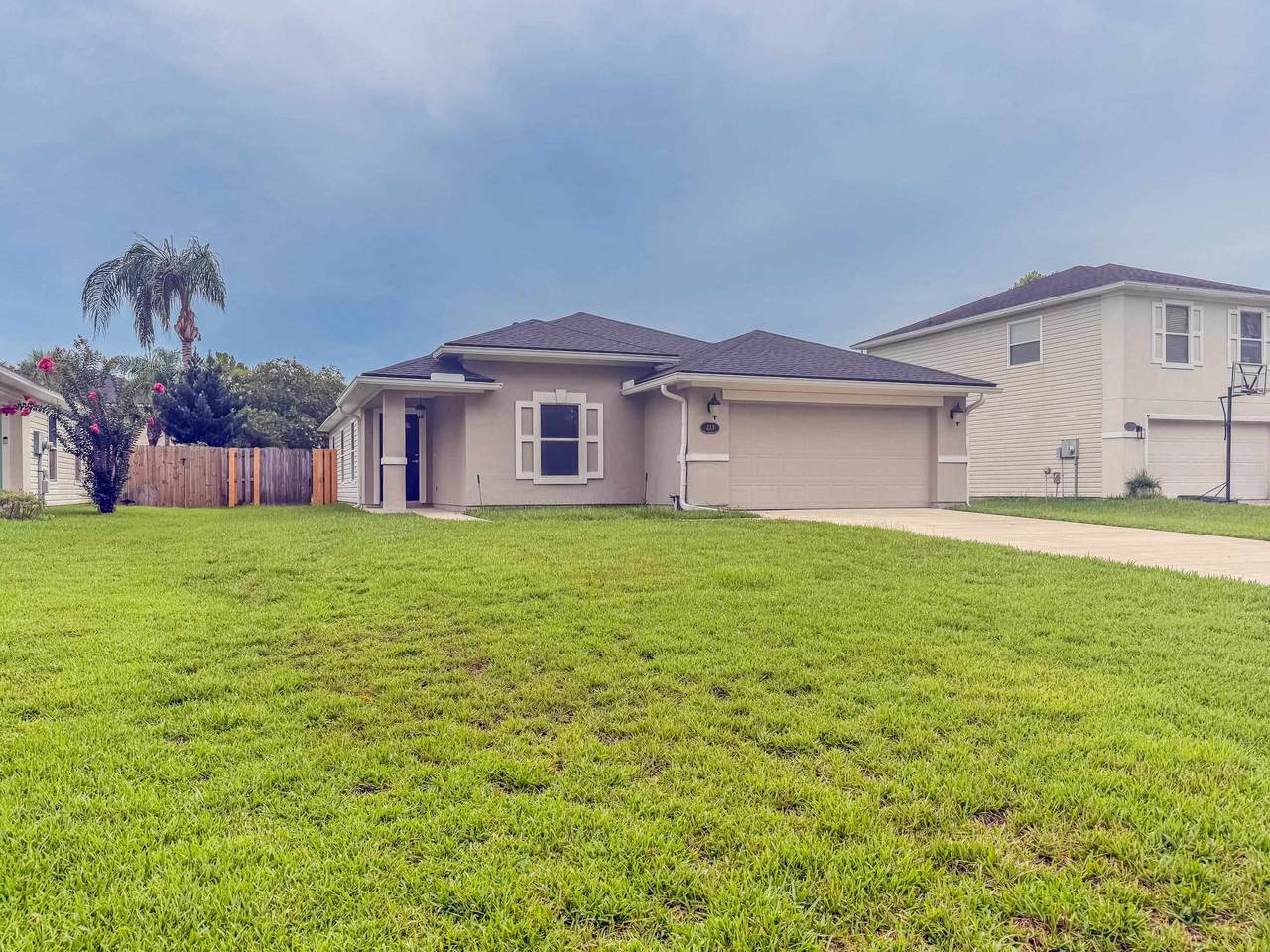 213 Cezanne Cir - Photo 1