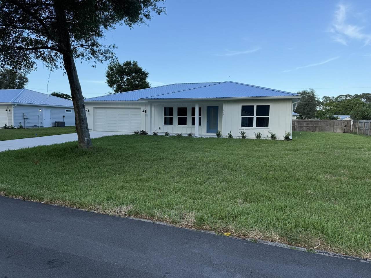 107 Lobelia Rd - Photo 1