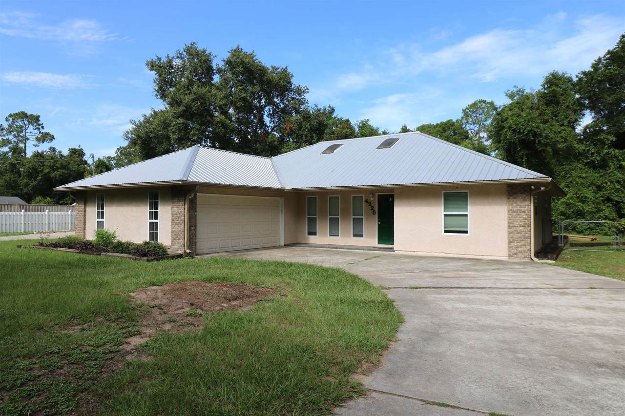 4225 Oak Ln - Photo 1