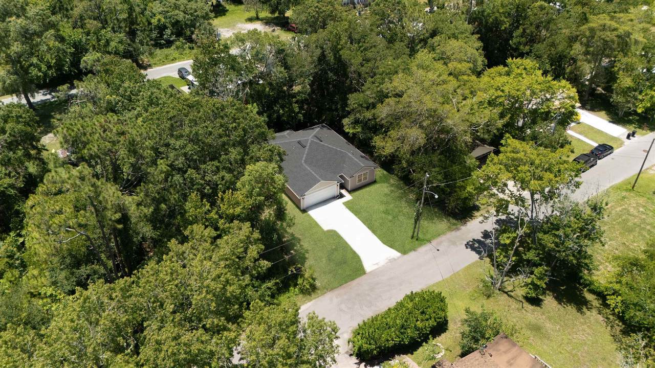 863 5th Street - Photo 1
