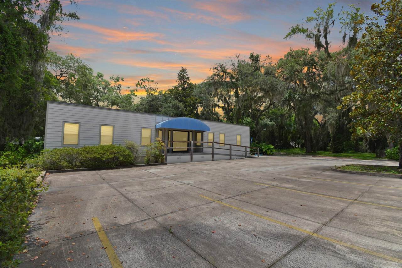 1535 State Road 207 - Photo 1
