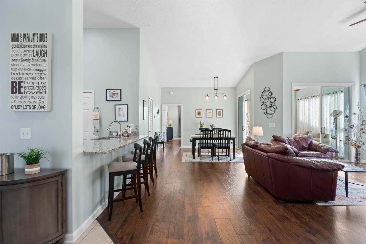 101 Augusta Circle - Photo 1