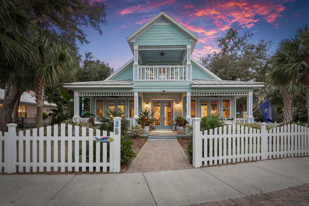 35 Smiling Fish - Photo 1