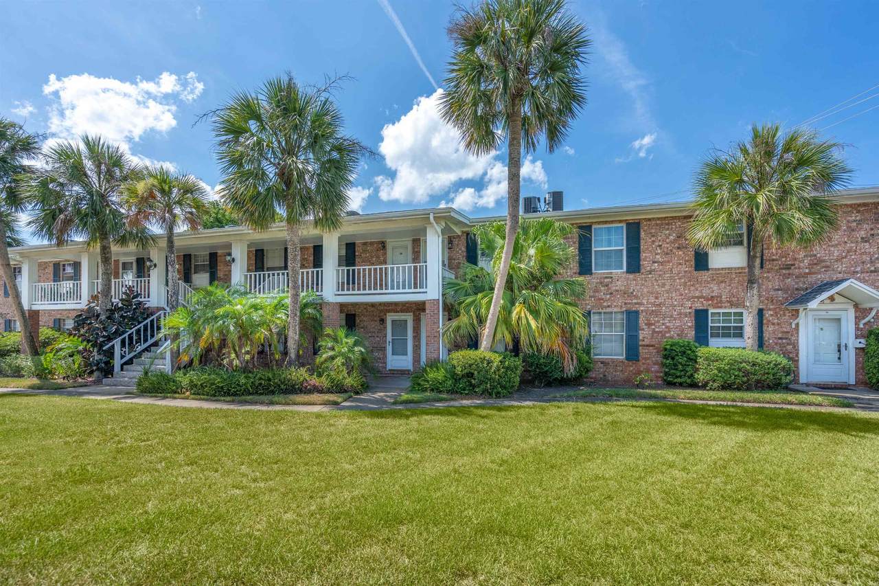 22 Comares Ave - Photo 1