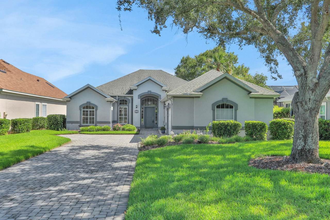 537 Lakeway Drive - Photo 1