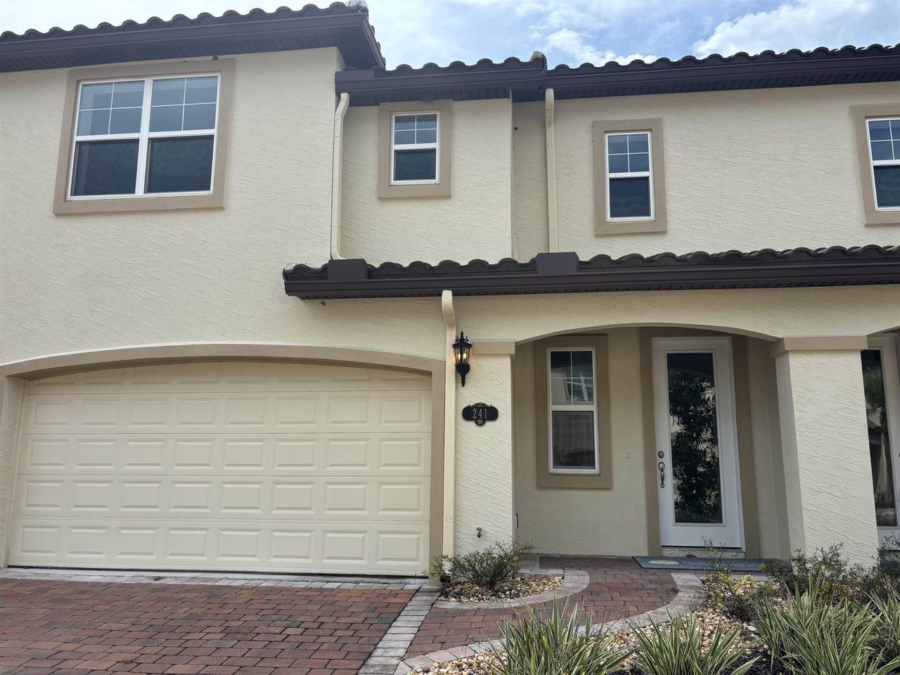 241 Grand Ravine Dr - Photo 1