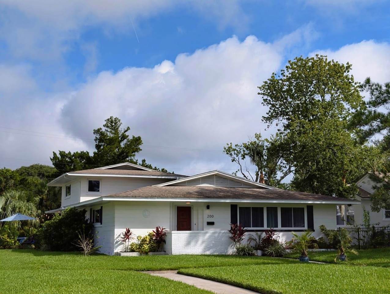 200 Oglethorpe Boulevard - Photo 1