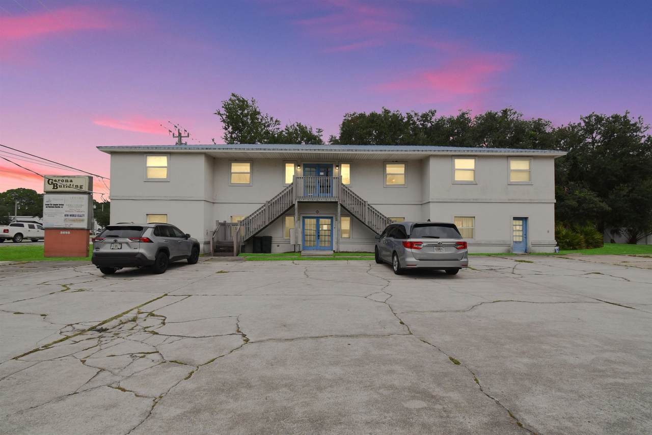 2692 Gerona Rd - Photo 1