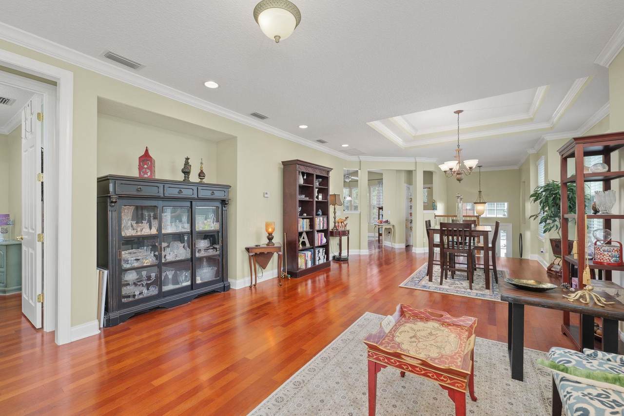 164 Sunset Cir - Photo 1