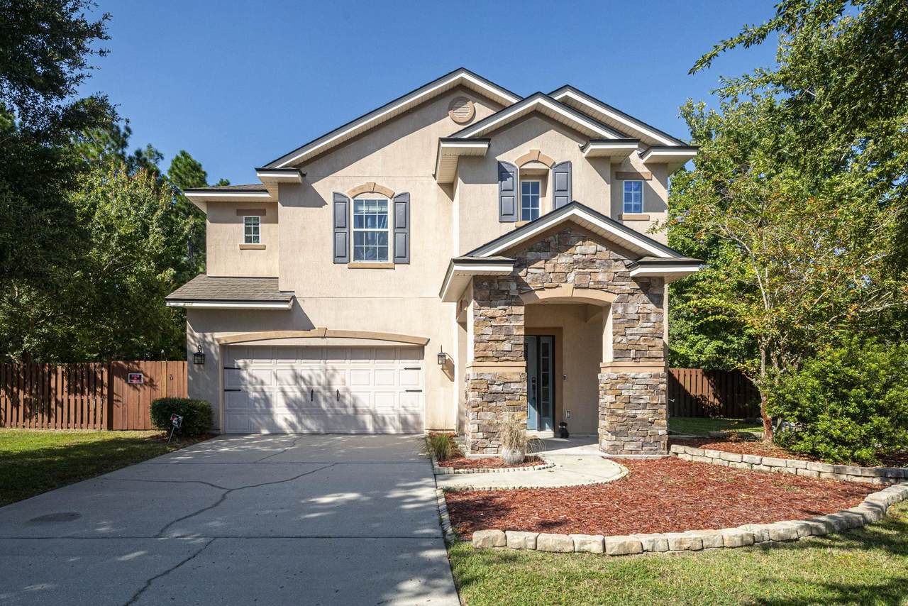 104 Claremont Ct - Photo 1