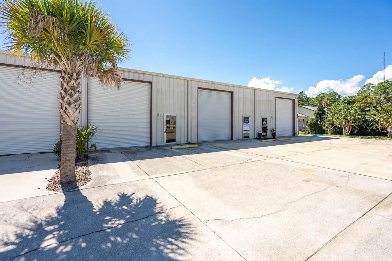 205 Waler Way - Photo 1