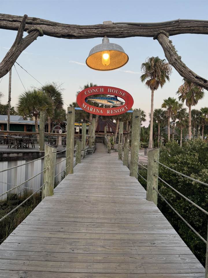 57 Comares Slip B4 - Photo 1