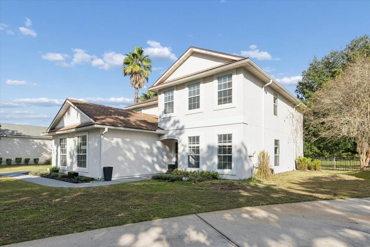 140 Corral Circle - Photo 1