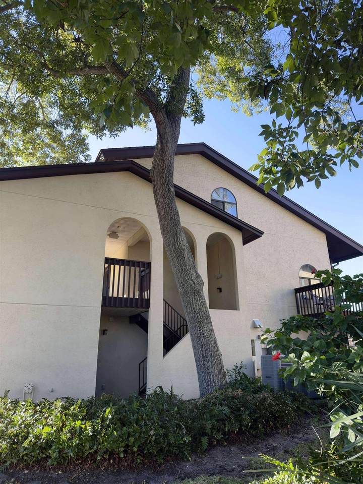 1255 Ponce Island Dr - Photo 1