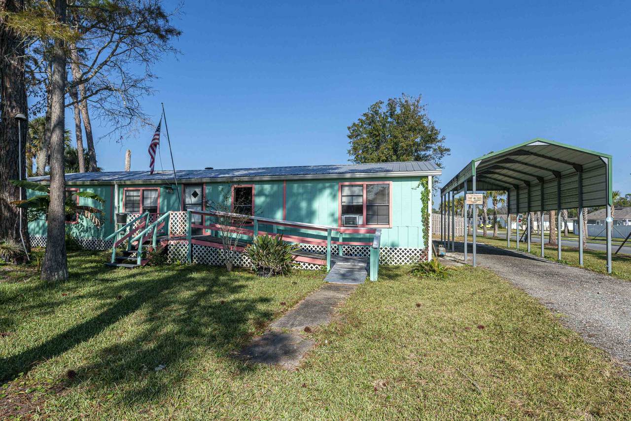 470 Ravenswood Drive - Photo 1