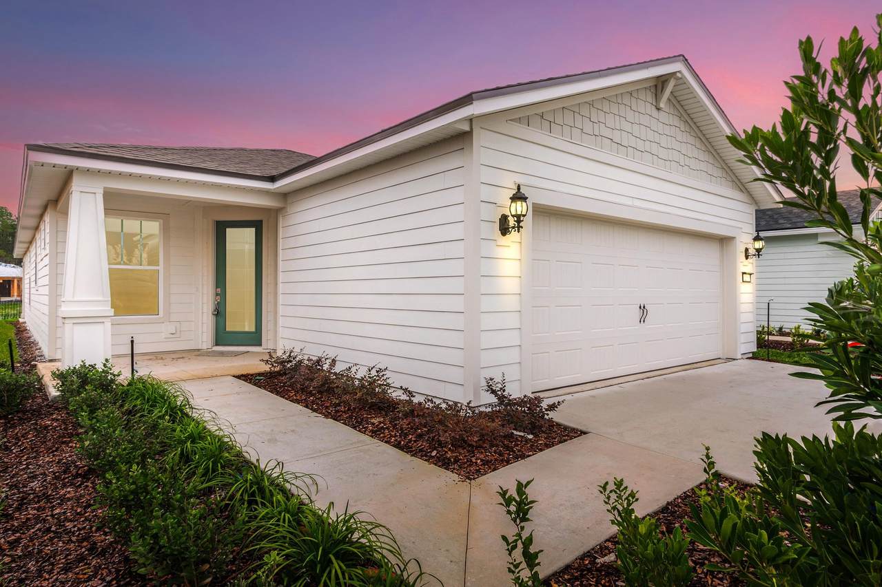 256 Fairlake Cir - Photo 1