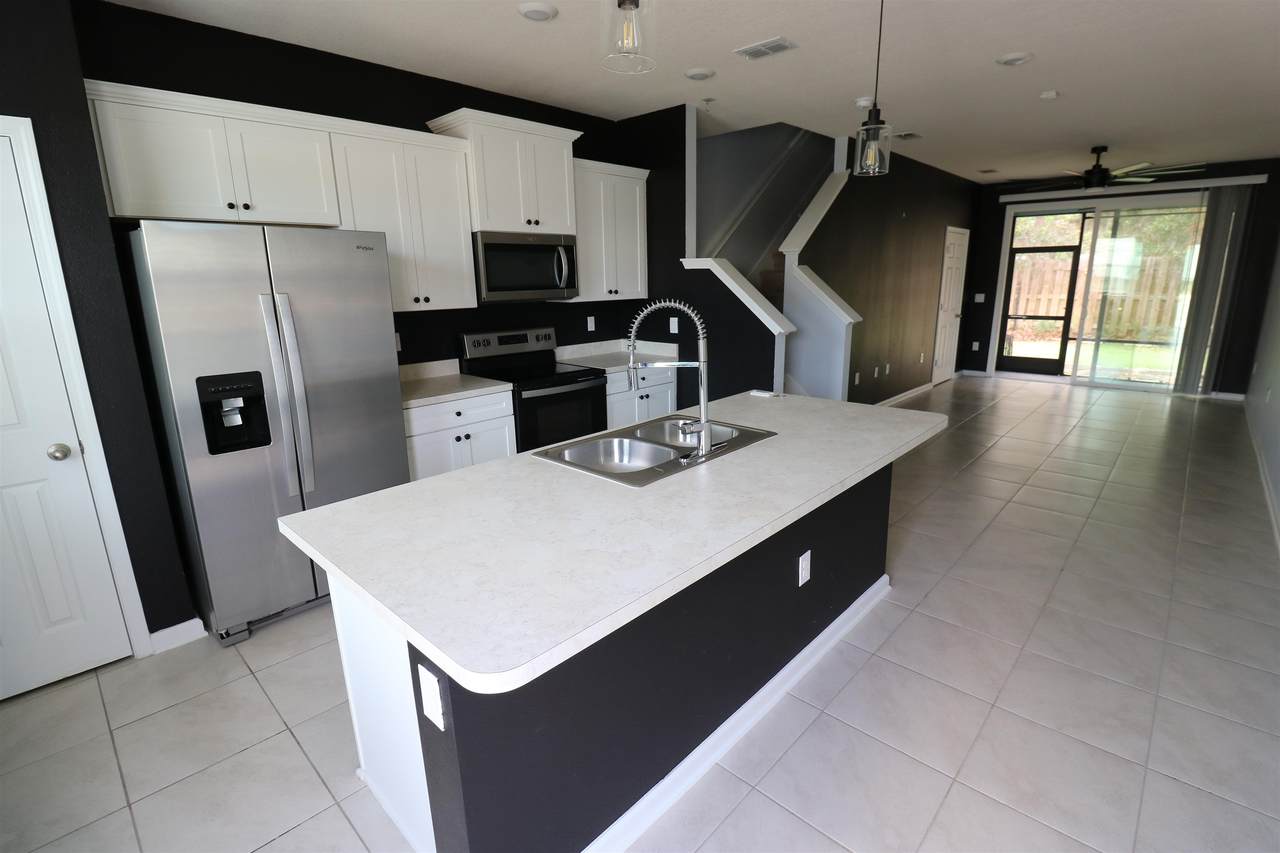 172 Whispering Brook Dr - Photo 1