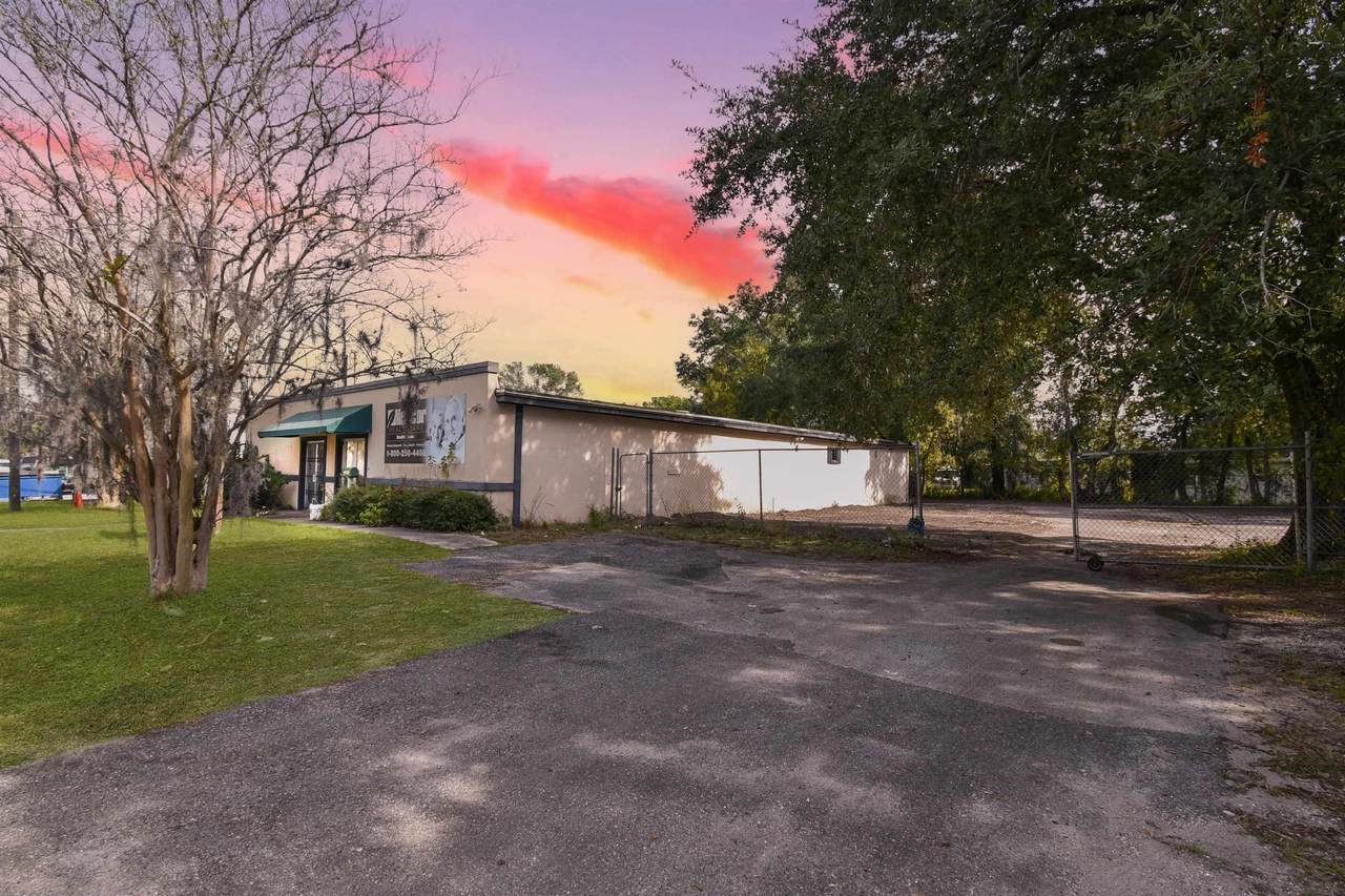 3429 Liberty St - Photo 1