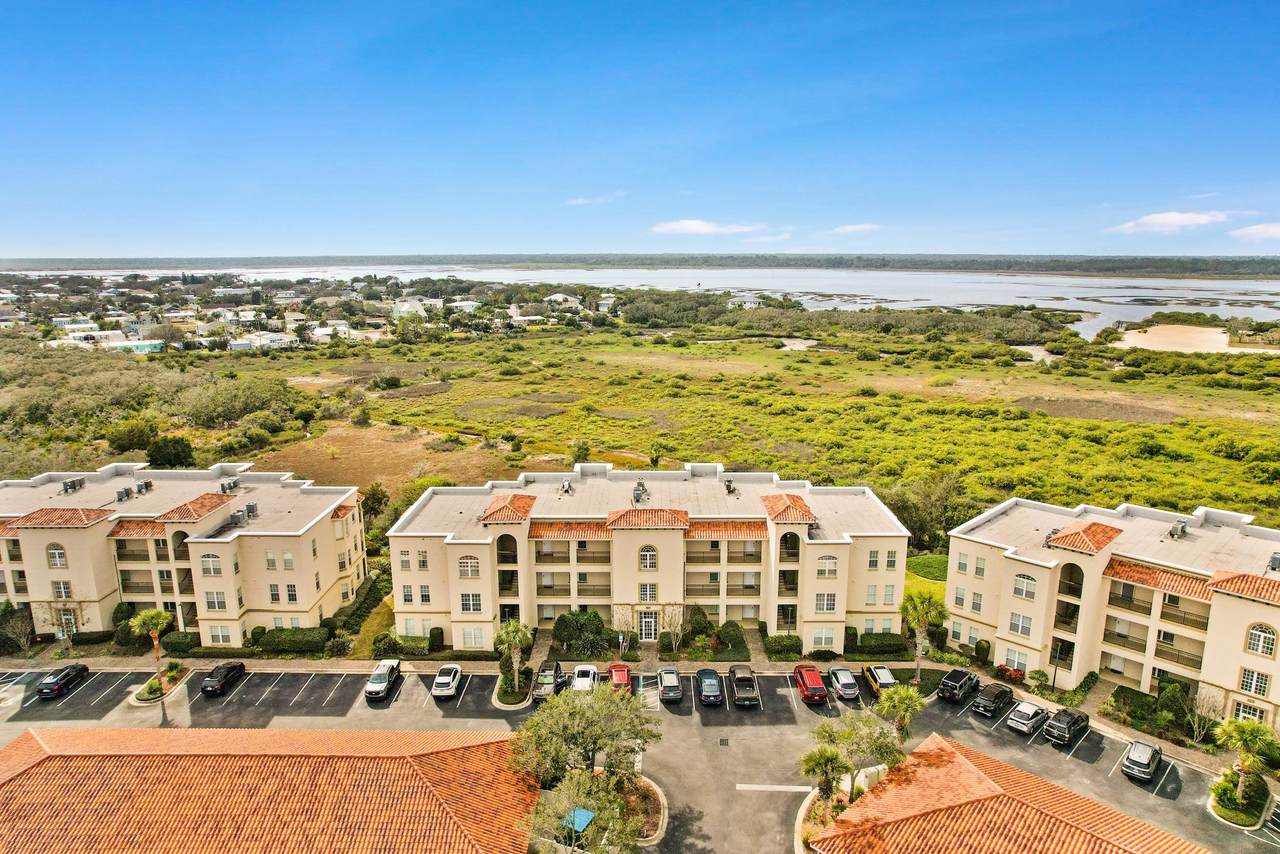 160 Pantano Cay Blvd - Photo 1