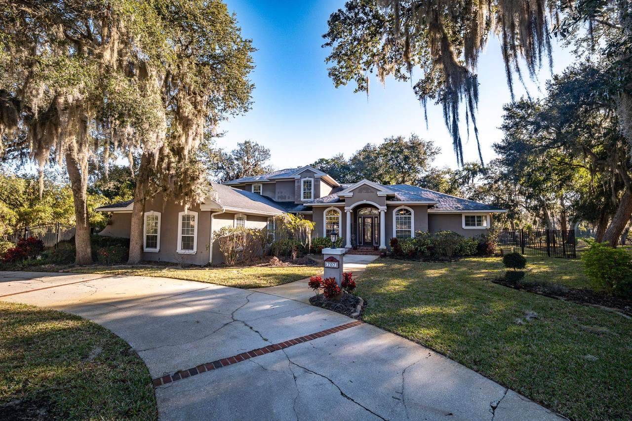 707 Standish Dr - Photo 1