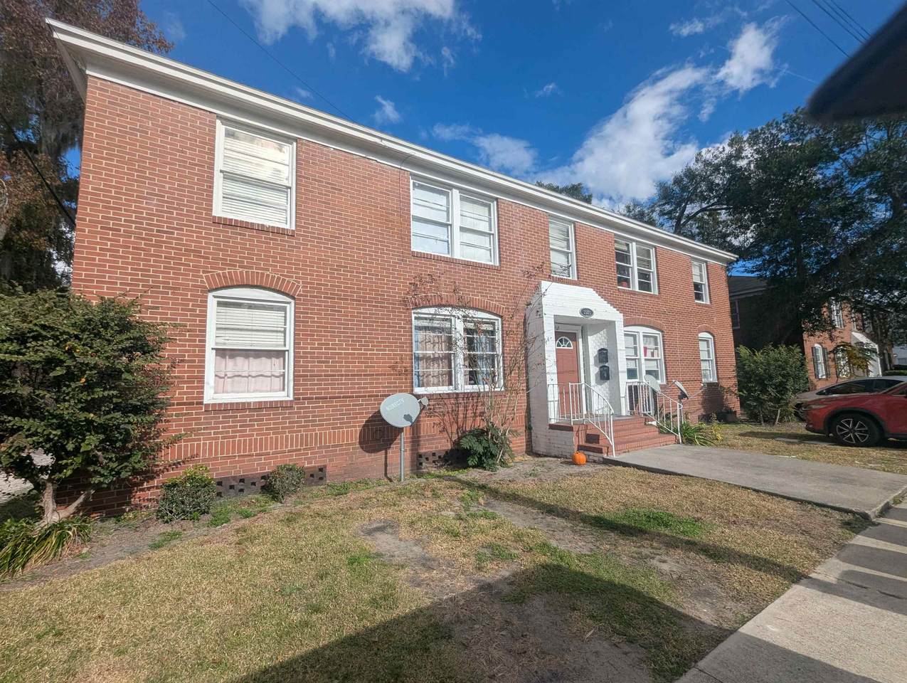 1521 Mcduff Ave - Photo 1