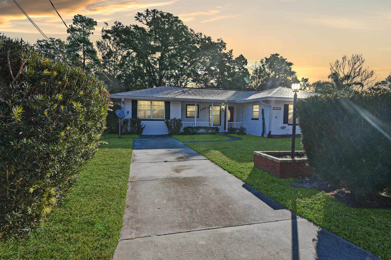 1064 Hibiscus St - Photo 1