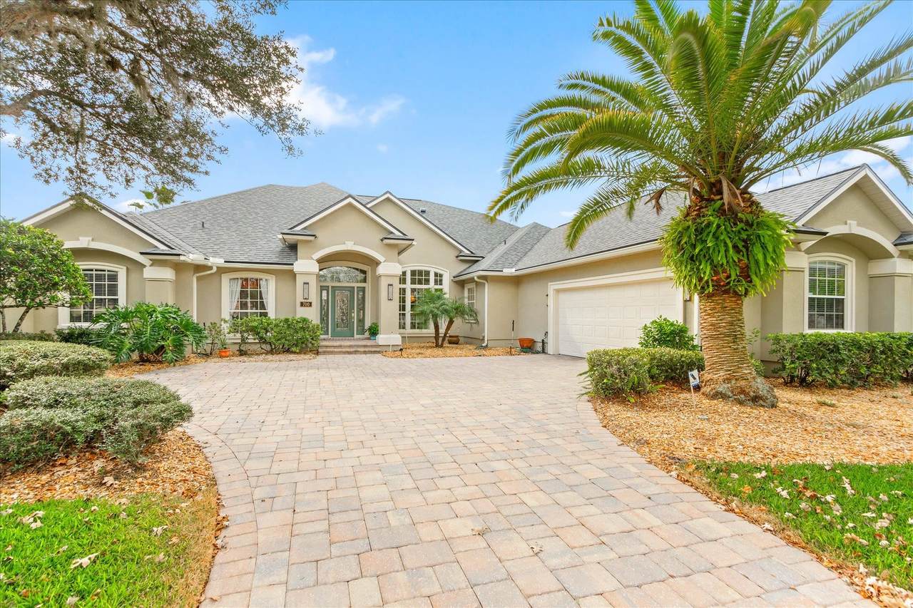 700 Pinecrest Isle Ct - Photo 1