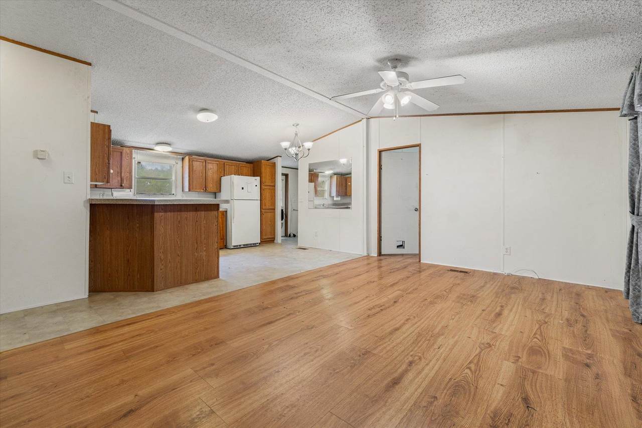 4040 Cedar Ford Blvd - Photo 1