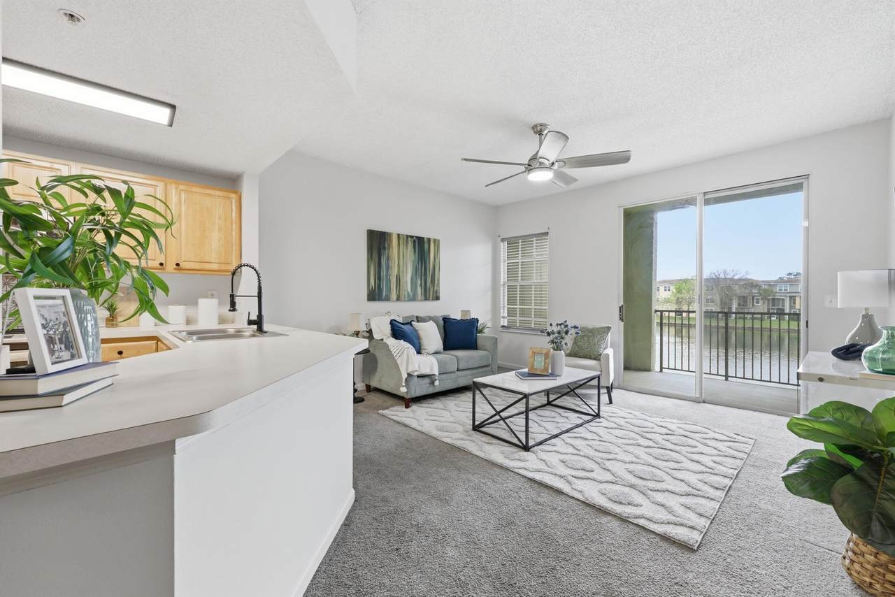4035 Grande Vista Blvd - Photo 1
