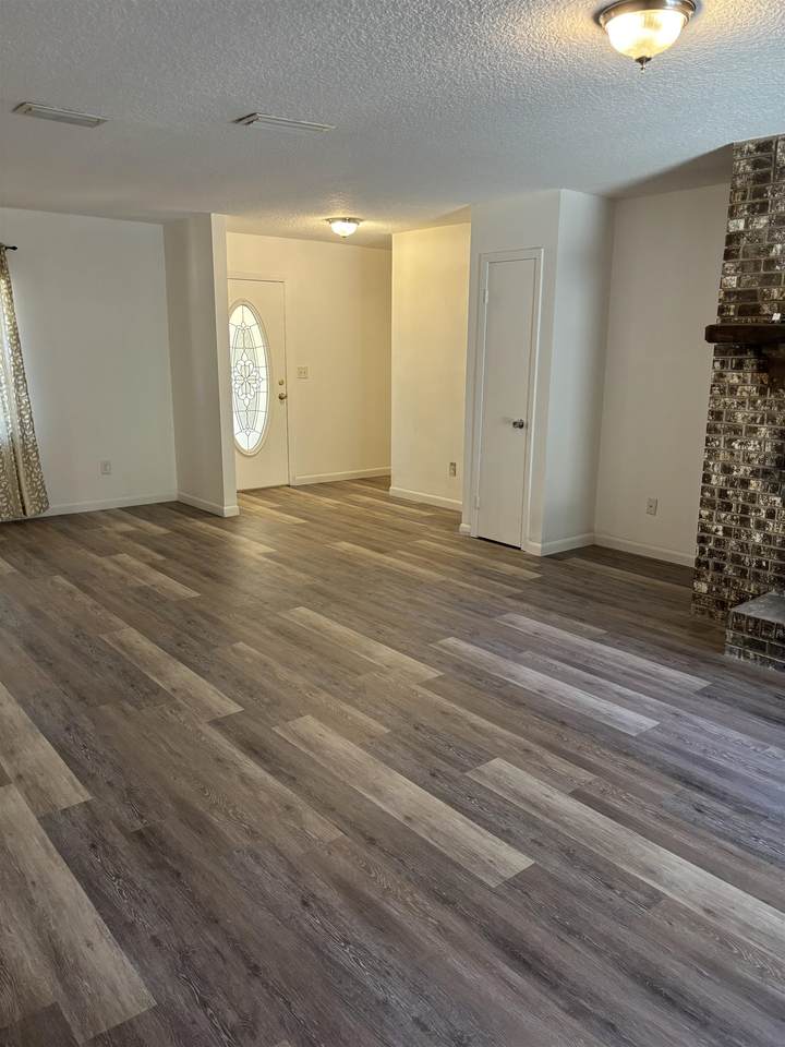 https://bt-photos.global.ssl.fastly.net/staug/1280_boomver_1_261273-2.jpg