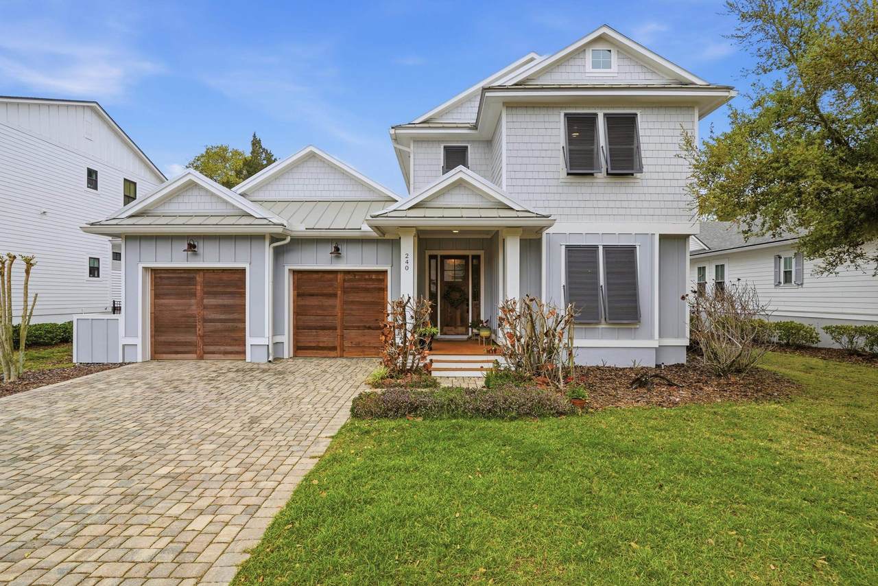 240 Ridgeway Rd - Photo 1