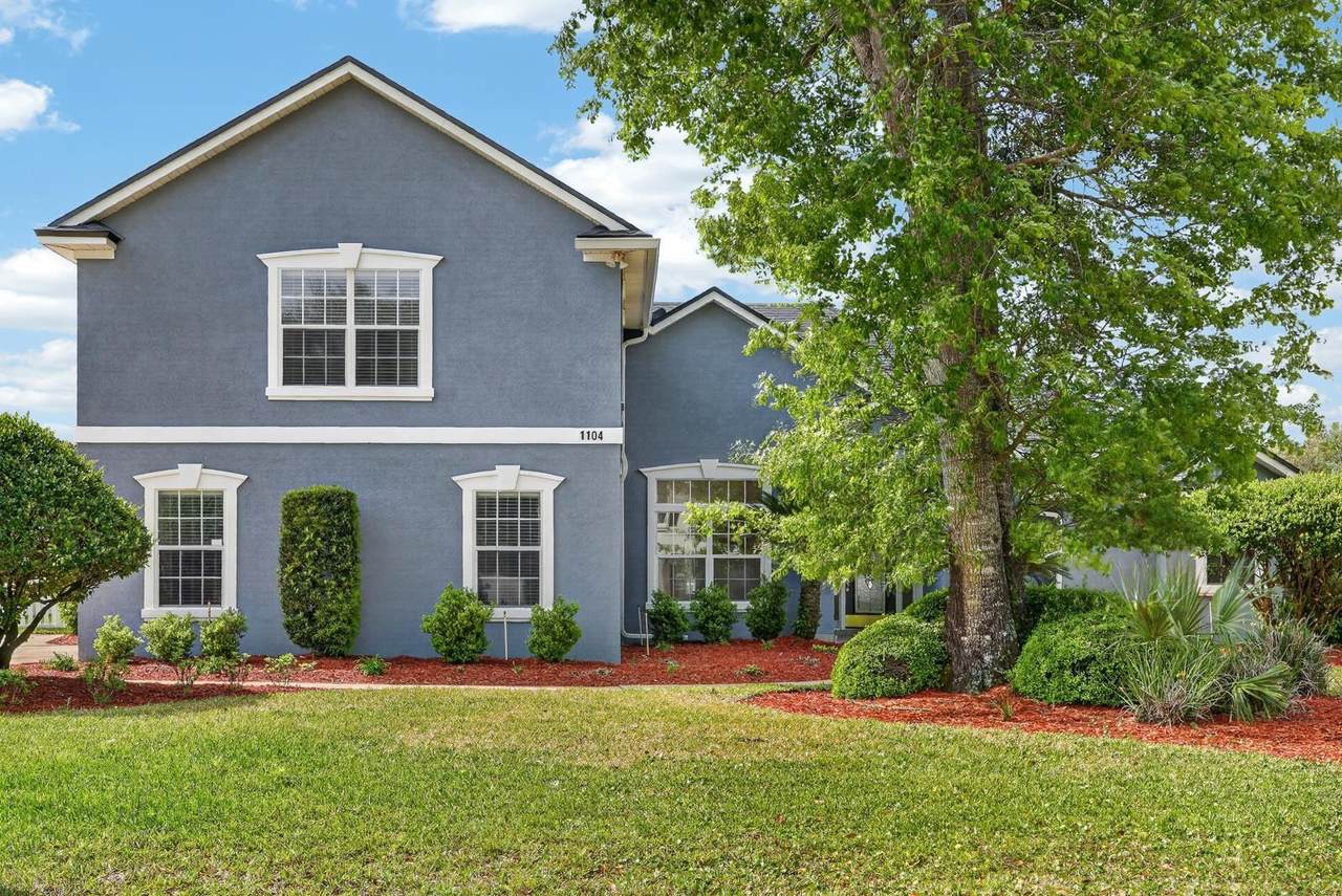 1104 Hideaway Dr - Photo 1