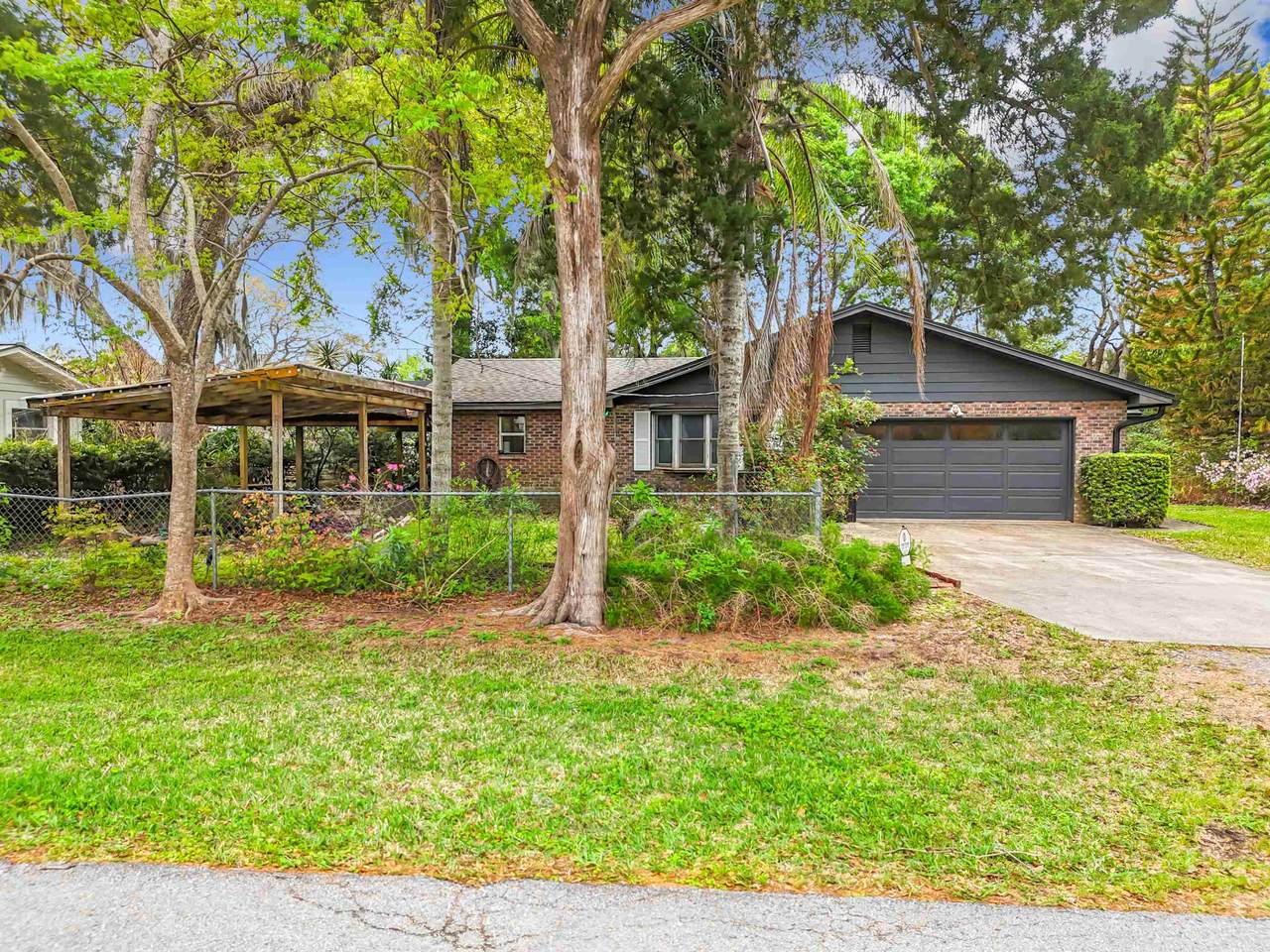 5046 Shore Dr - Photo 1