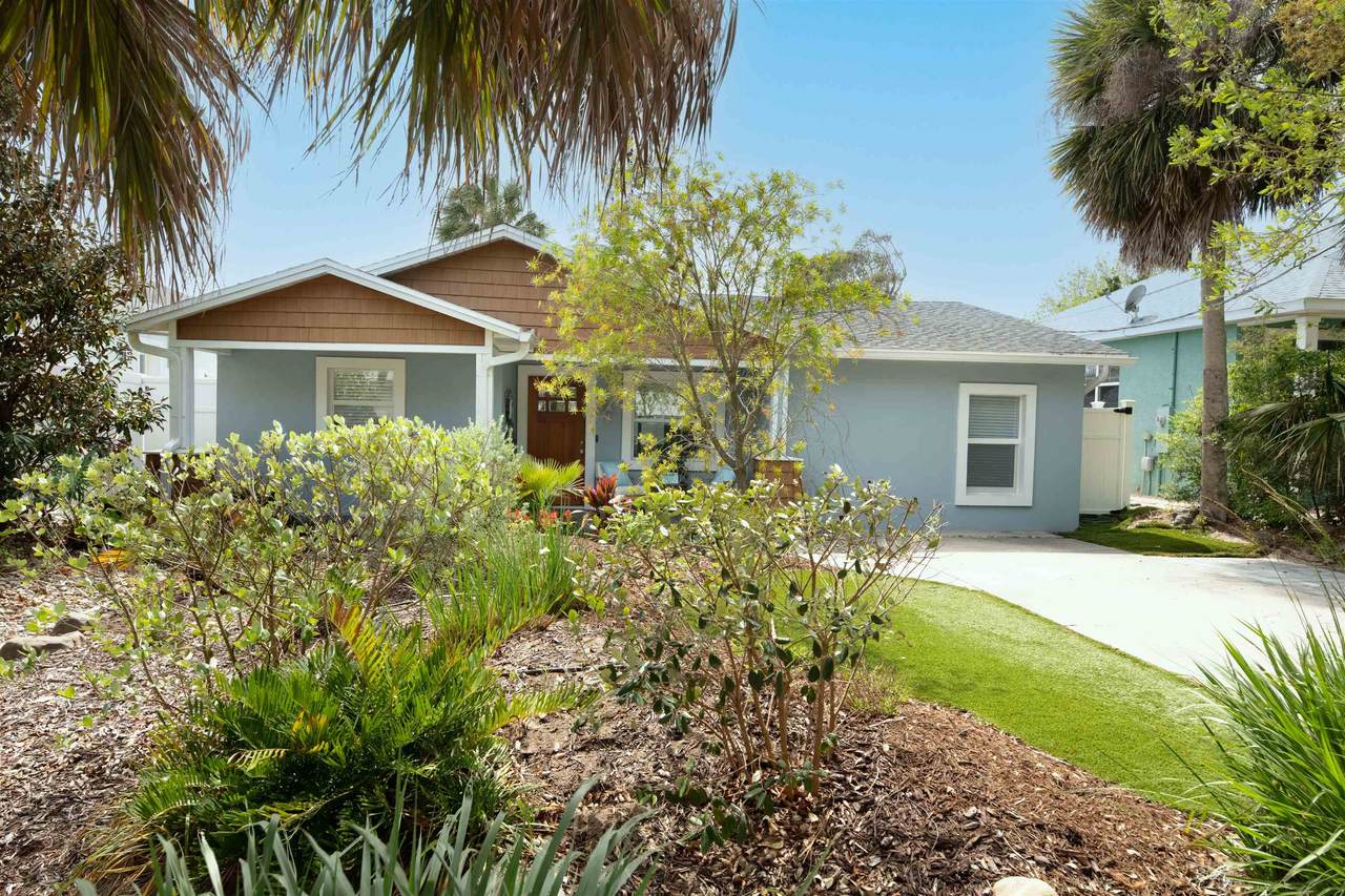1852 Flagler Ave - Photo 1