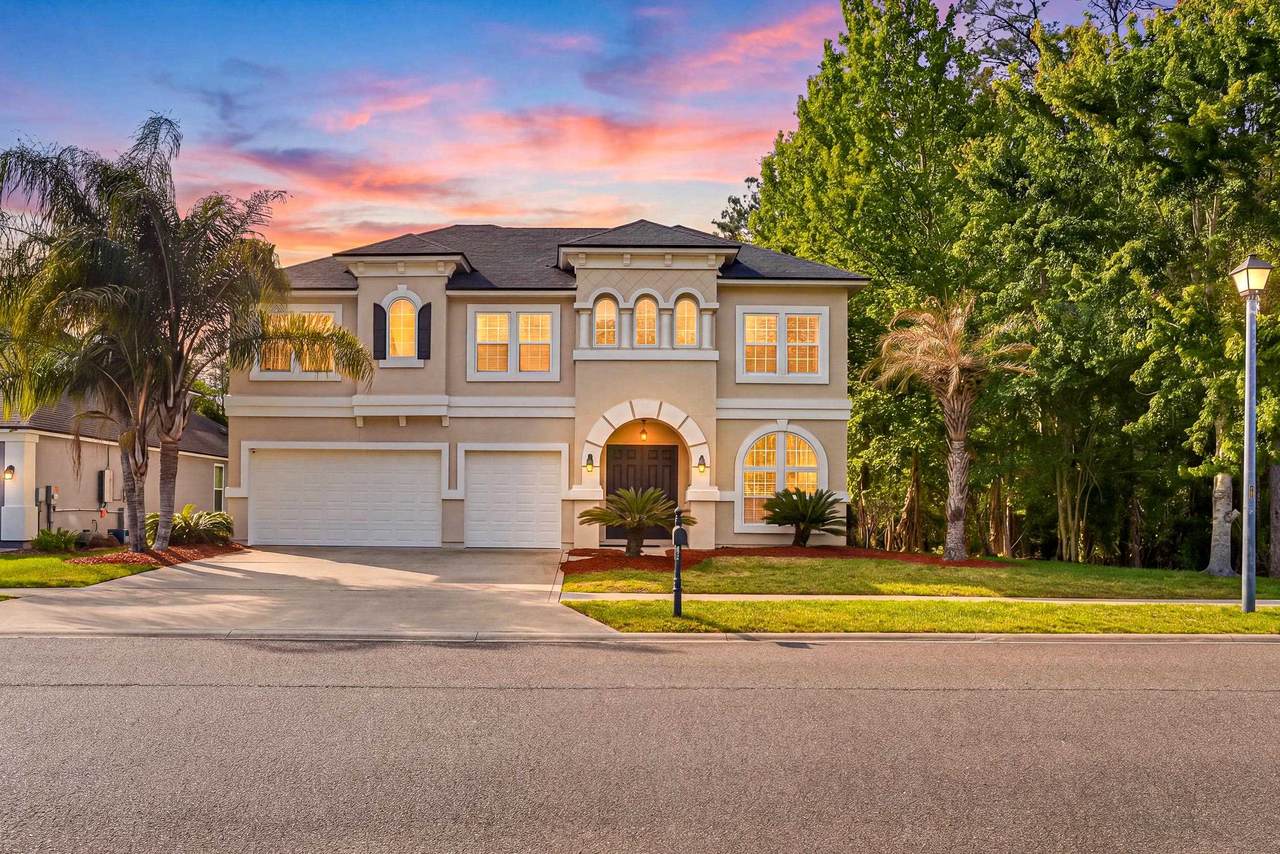 299 Islesbrook - Photo 1