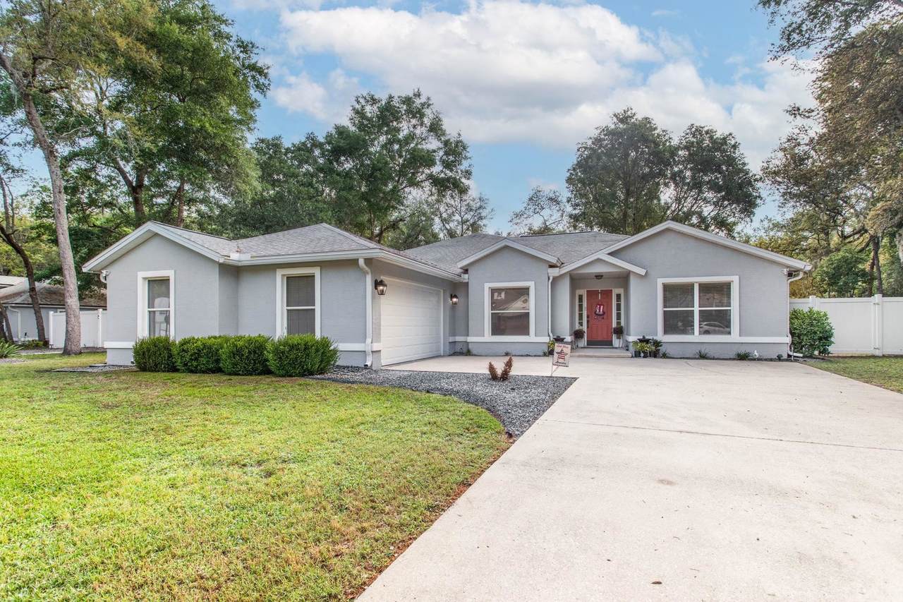 3445 Kings Road South - Photo 1