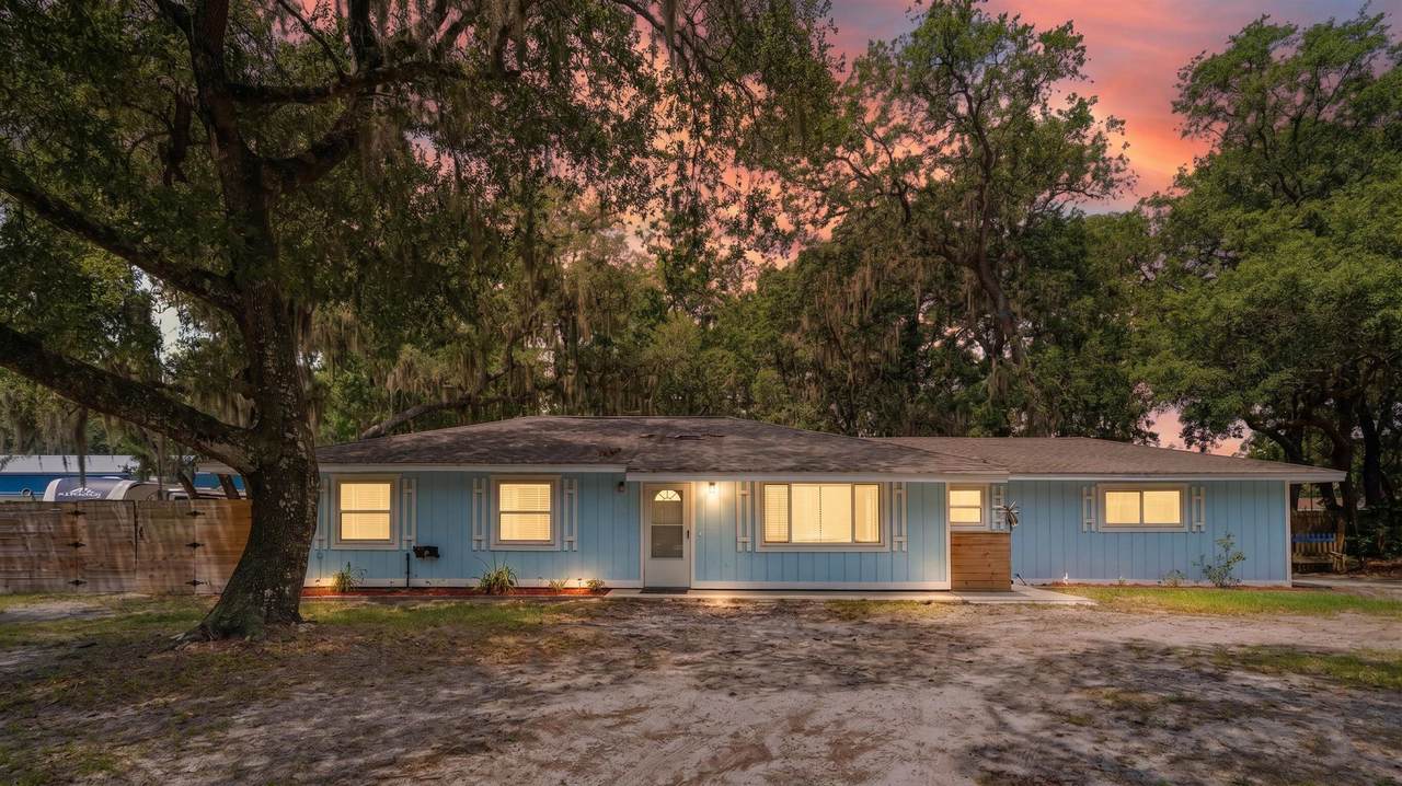 745 Wildwood Dr - Photo 1