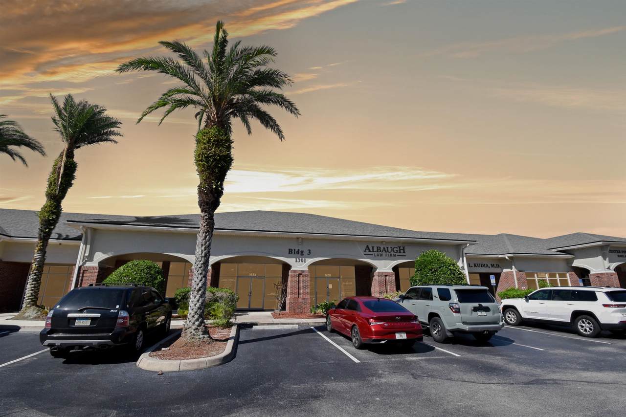1301 Plantation Island Dr - Photo 1