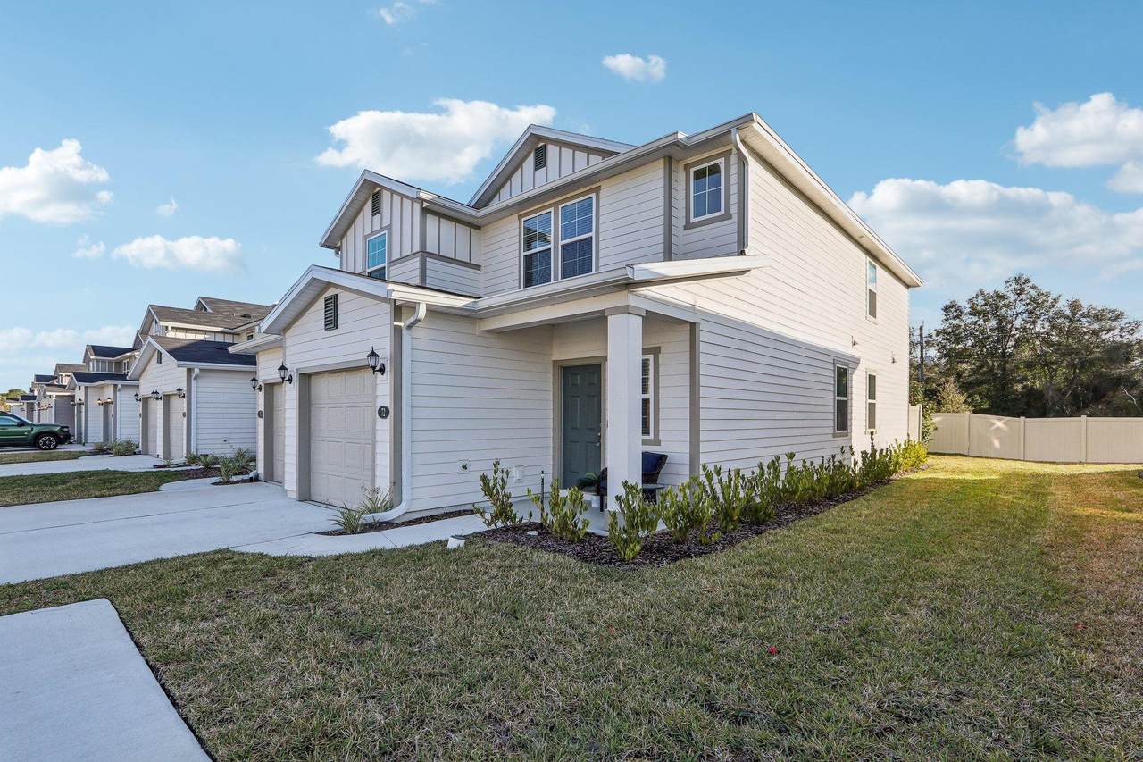 72 Beach Palm Ct - Photo 1